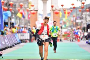 BIB: 5053
                            <button type="button" onclick="openModal(21799406)" class="btn btn-primary btn-sm float-right btn-popup" data-toggle="modal" data-target=".modal-high-quality">
                        <i class="fas fa-shopping-cart"></i> Add to Cart
                    </button>
                                            <button type="button" onclick="isThisMe(21799406, true)" class="btn btn-success btn-sm float-right btn-popup btn-isme hidden" data-toggle="tooltip" data-placement="bottom" title="นี่คือรูปของคุณใช่ไหม คลิกที่นี่เพื่อเอาเข้าอัลบั้ม">
                        <i class="fas fa-plus"></i> Add to album
                    </button>
                    <button type="button" onclick="isThisMe(21799406, false)" class="btn btn-warning btn-sm float-right btn-popup btn-isnotme hidden">
                        <i class="fas fa-ban"></i> Remove from album
                    </button>